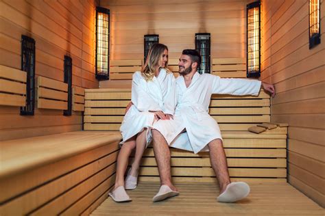 638 results for couples in sauna in videos